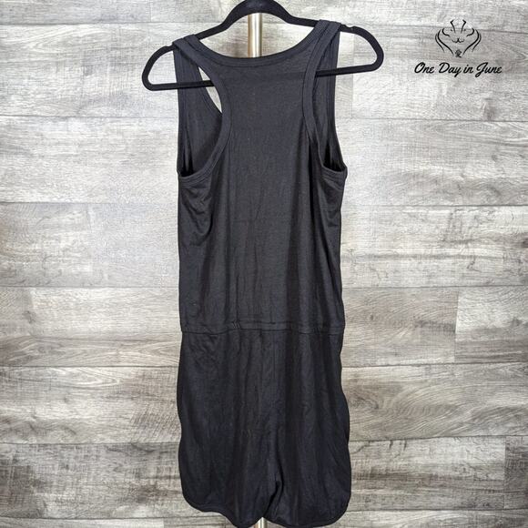 Reoria Sleeveless Pocketed Romper Size S - Picture 2 of 6